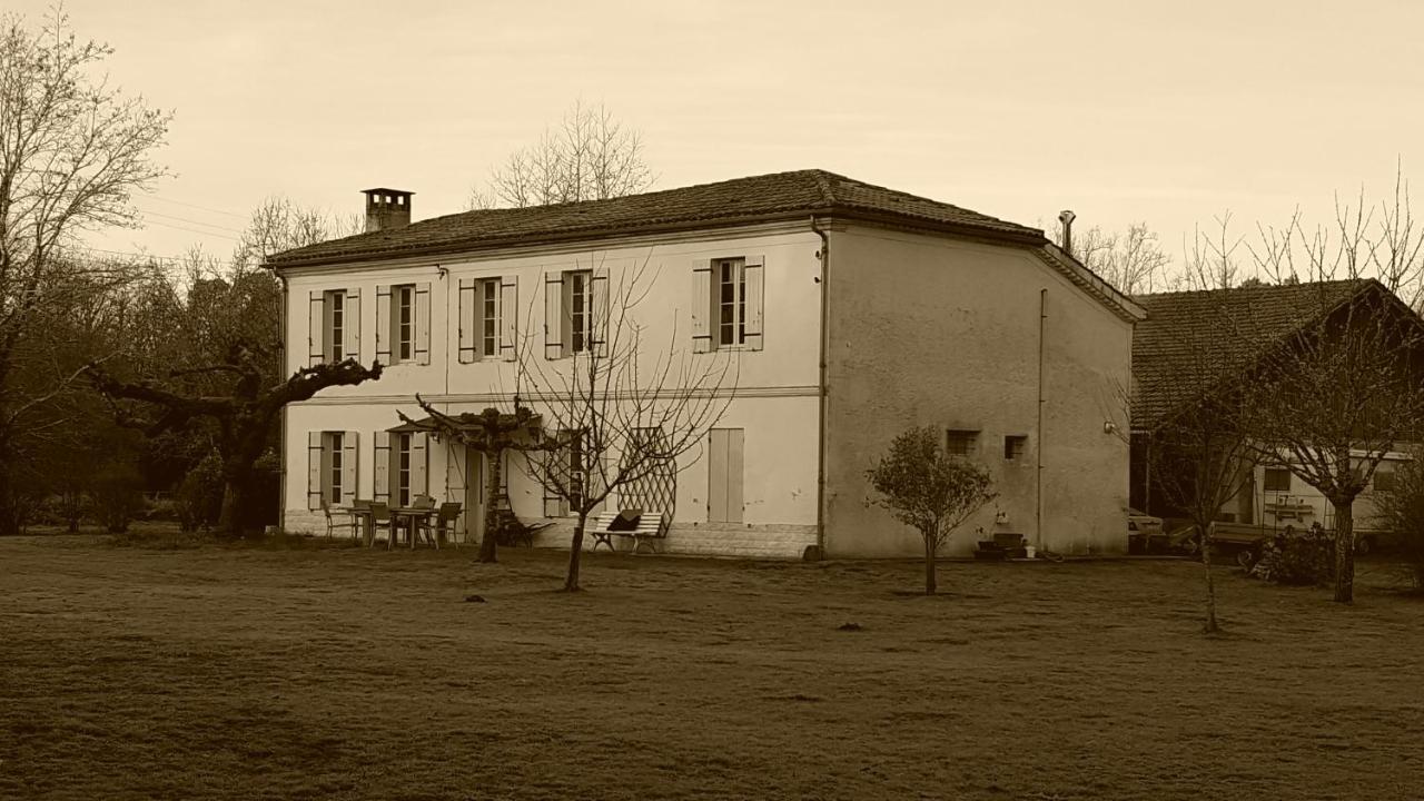 Chez Alexandra Louchats Exterior foto